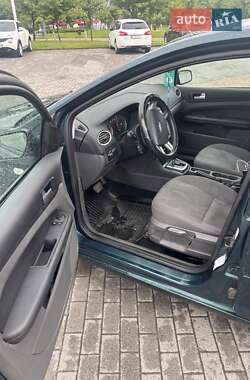 Хэтчбек Ford Focus 2007 в 