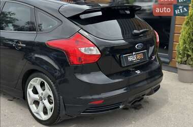 Хэтчбек Ford Focus 2014 в 