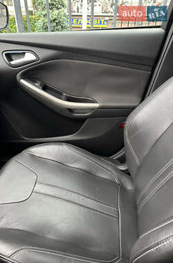 Седан Ford Focus 2012 в 