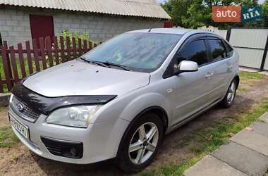 Хэтчбек Ford Focus 2005 в 