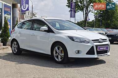 Хэтчбек Ford Focus 2013 в 