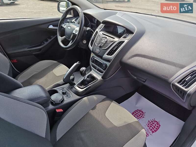 Хэтчбек Ford Focus 2013 в Львове