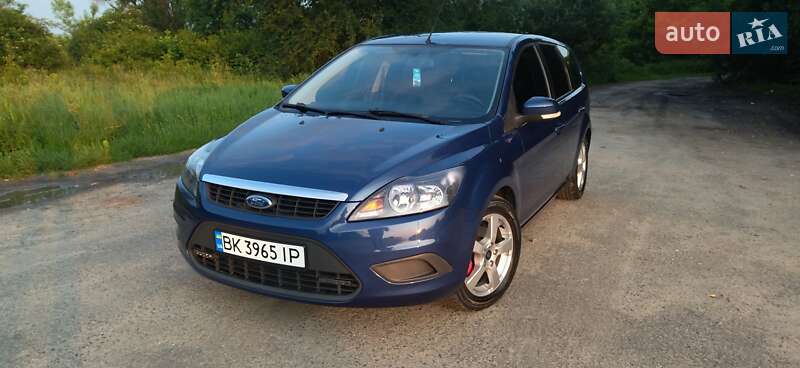 Универсал Ford Focus 2008 в Дубно
