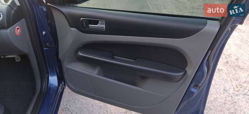 Универсал Ford Focus 2008 в Дубно