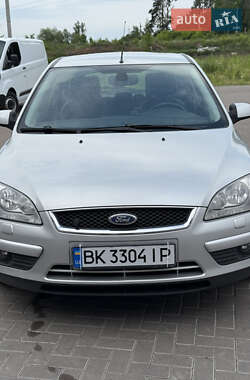 Хэтчбек Ford Focus 2007 в 