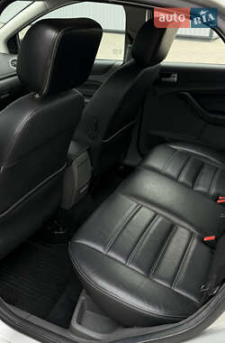 Хэтчбек Ford Focus 2007 в 