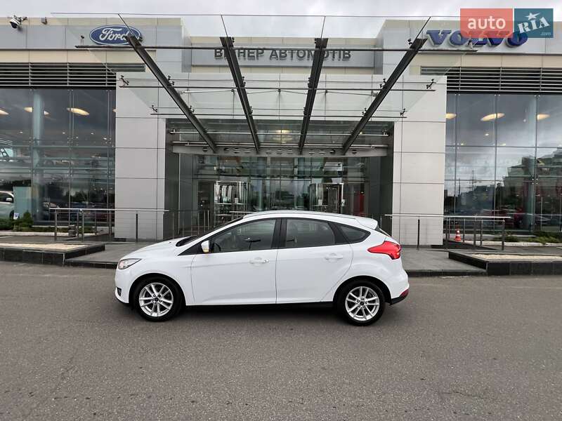 Хэтчбек Ford Focus 2017 в Киеве
