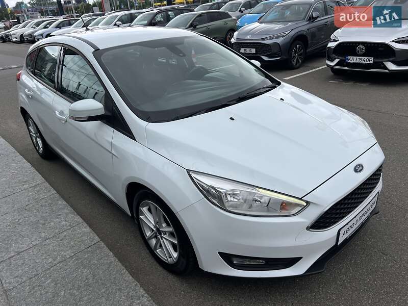 Хэтчбек Ford Focus 2017 в Киеве