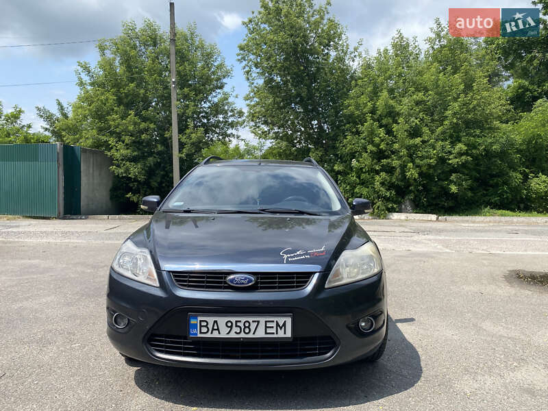 Универсал Ford Focus 2010 в Знаменке