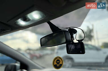 Хэтчбек Ford Focus 2011 в 