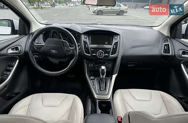 Хэтчбек Ford Focus 2015 в 