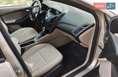 Седан Ford Focus 2016 в 