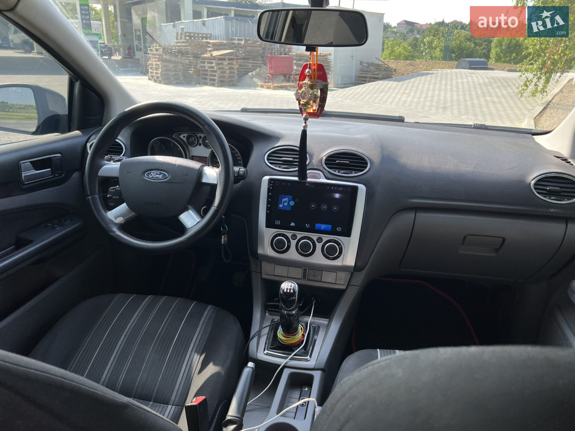 2010 Ford Focus - мініатюра 14