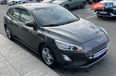 Хэтчбек Ford Focus 2019 в 