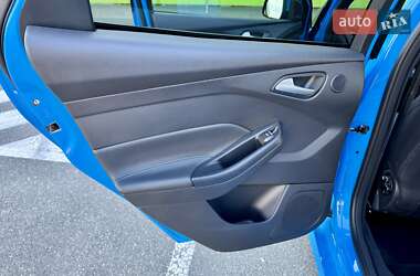 Хэтчбек Ford Focus 2016 в 