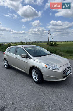 Хэтчбек Ford Focus 2017 в 