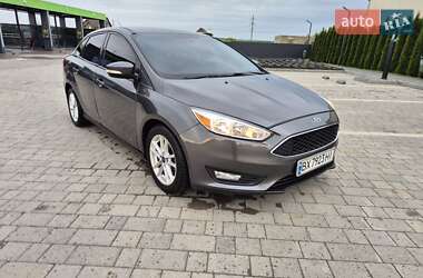 Седан Ford Focus 2015 в 