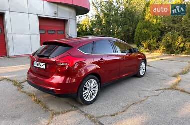 Хэтчбек Ford Focus 2016 в 