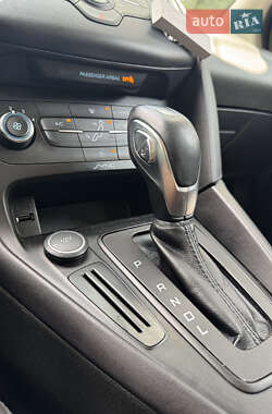 Седан Ford Focus 2016 в 