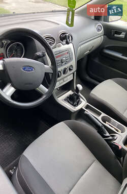 Универсал Ford Focus 2010 в 