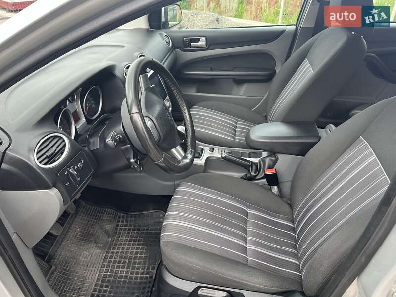Универсал Ford Focus 2008 в Новом Роздоле