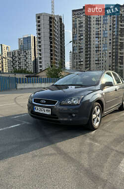 Хэтчбек Ford Focus 2007 в 