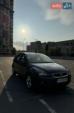 Хэтчбек Ford Focus 2007 в 
