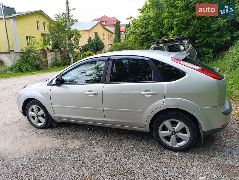 Хэтчбек Ford Focus 2007 в Хмельницком