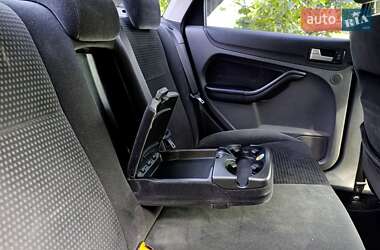 Седан Ford Focus 2006 в 