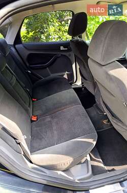 Седан Ford Focus 2006 в 