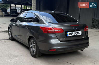 Седан Ford Focus 2017 в 
