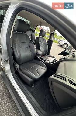 Седан Ford Focus 2015 в 
