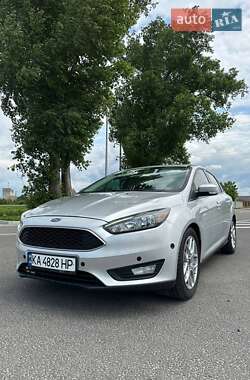 Седан Ford Focus 2015 в 