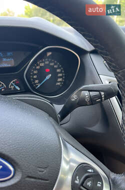Седан Ford Focus 2013 в 