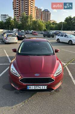 Хетчбек Ford Focus 2015 в Обухові