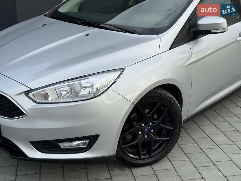 Хэтчбек Ford Focus 2016 в Хмельницком