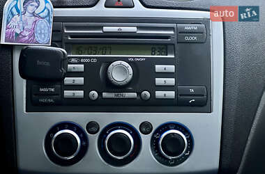 Седан Ford Focus 2007 в 