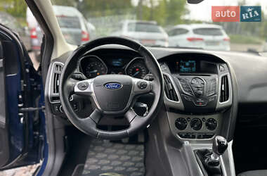 Универсал Ford Focus 2014 в 