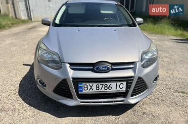 Хэтчбек Ford Focus 2013 в 