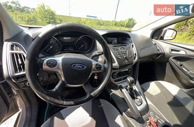 Хэтчбек Ford Focus 2013 в 