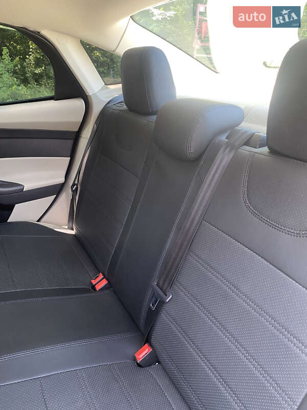 Седан Ford Focus 2012 в Гайсину