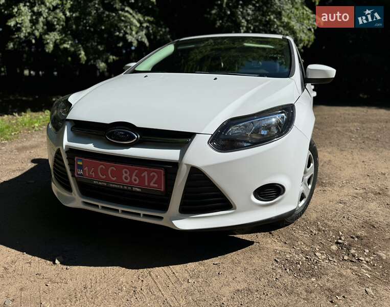 Седан Ford Focus 2012 в Львове