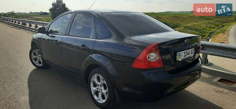 Седан Ford Focus 2010 в Кобеляках