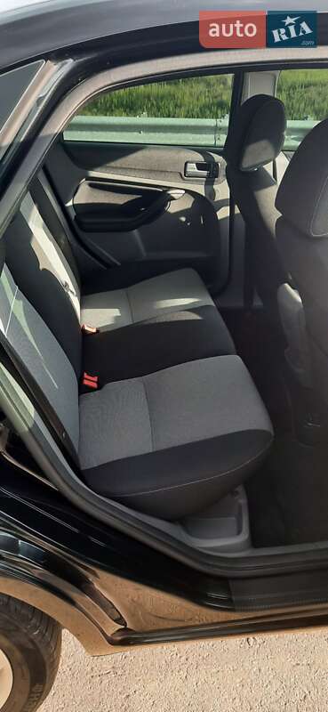 Седан Ford Focus 2010 в Кобеляках