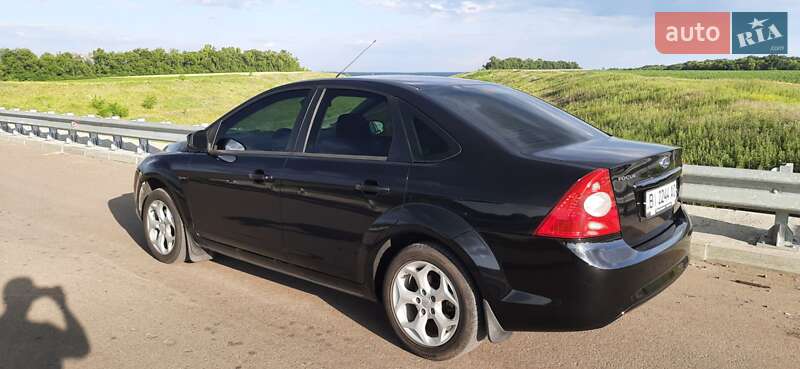 Седан Ford Focus 2010 в Кобеляках