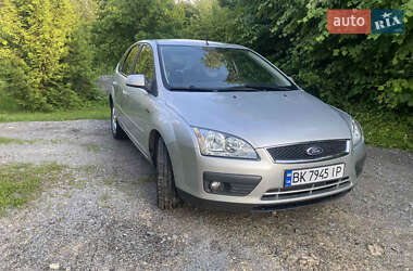 Хэтчбек Ford Focus 2006 в 