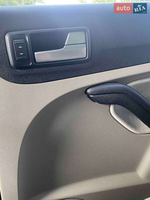 Хэтчбек Ford Focus 2006 в Ровно