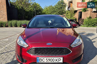Хэтчбек Ford Focus 2015 в 