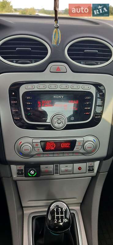Седан Ford Focus 2010 в Кобеляках