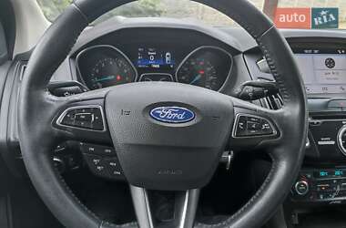 Седан Ford Focus 2017 в 